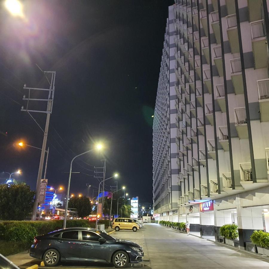 Shell Residences Пасай Екстериор снимка